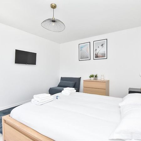 Authentic Apartment - 1Br-4P - La Villette Parijs Buitenkant foto
